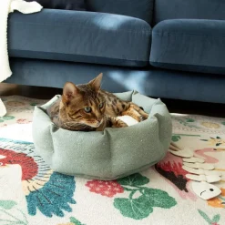 SCRUFFS Corbeille pour chat en tissu beige Eco Eden - 45 cm