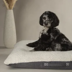 SCRUFFS Couchage pour chien coloris gris coussin Eco Eden - Taille M 80 x 60 cm