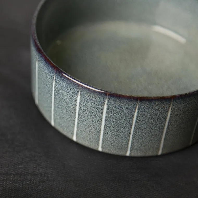 SCRUFFS Gamelle pour chien en grès coloris gris avec rayures Reactive Glaze - 13 x 13 x 5 cm