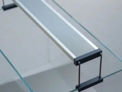 BLUE CORAL Rampe LED spéciale aquarium d'eau douce TWINSTAR - modèle Light 20B II