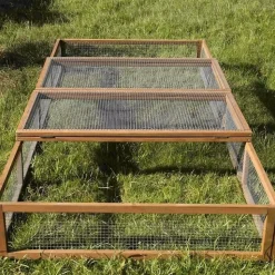 REPTILES PLANET Tortoise Park pour tortue enclos extérieur grillagé en bois Reptile Planet – 200 x 100 x 25 cm